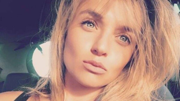 Referente de su selección, también se destaca por su belleza física (Tele Loisirs)