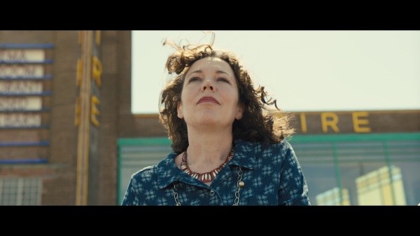 empire of light sam mendes olivia colman