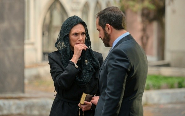 Ofelia y Flavio Medina en Tríada. Foto: (Netflix)