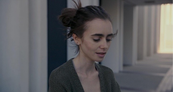 Lily Collins en To The Bone de 2017 (IMDb).