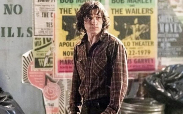 Tom Holland en The Crowded Room. Foto: (IMDB)