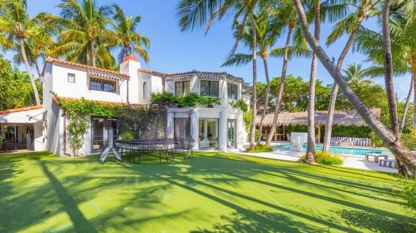 Instalados en Miami Beach, esta es la hermosa casa de Camilo y Evaluna Montaner (La casa de las ideas)