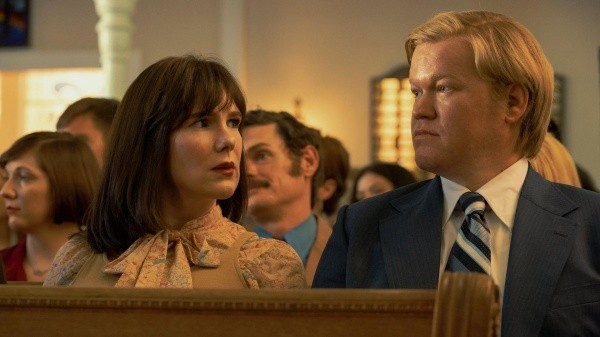 Jesse Plemons protagoniza Love &amp; Death (HBO Max).