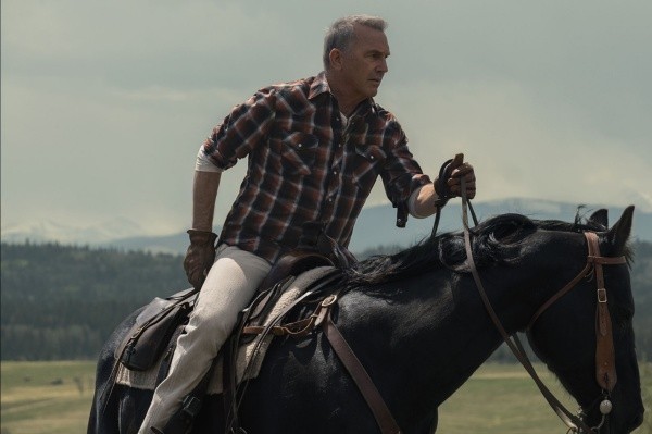 Kevin Costner es George Blackledge (Netflix).