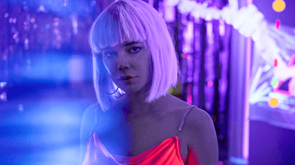 Dieciocho otra vez, la película sueca que triunfa en la plataforma de streaming (Netflix).