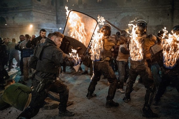 Chris Hemsworth protagoniza Extraction 2 (Netflix).