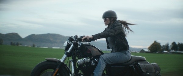 Jennifer Lopez protagoniza The Mother (Netflix).