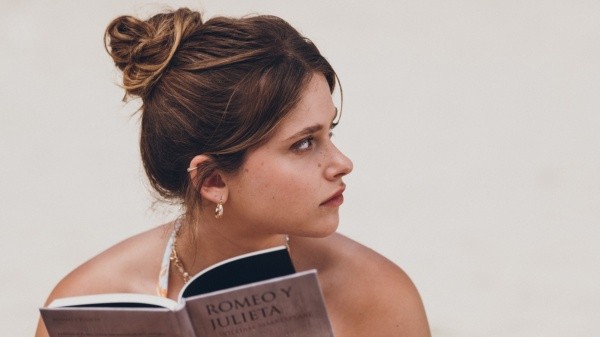 Se estrenó el tráiler de Culpa Mía. Foto: (Prime Video)