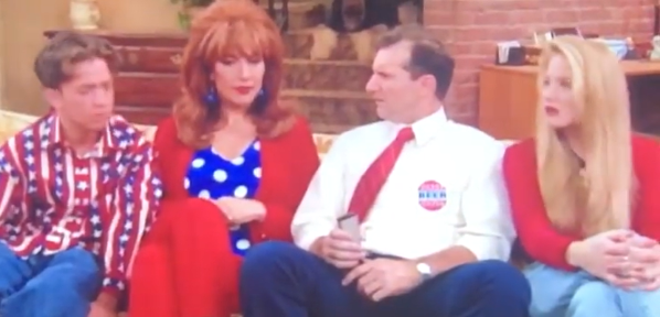 Married… with children es una de las más ácidas e irreverentes series sobre familias que han existido. Imagen: @marriedwithchildren.show.
