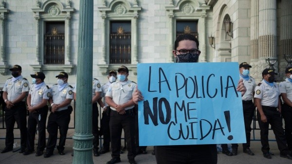 Toda clase de delitos en las calles, obliga a las manifestaciones populares (Getty Images)