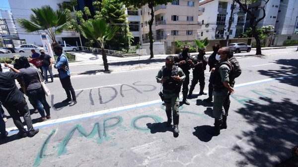 La población vive indignada ante los altos níveles de homicidios que tiene la ciudad (Imago)