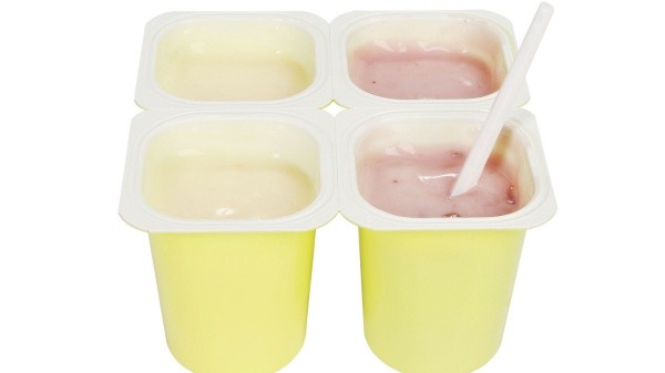 Aunque tiene muchos beneficios, el yogur debe ser sin grasa y natural (Imago)