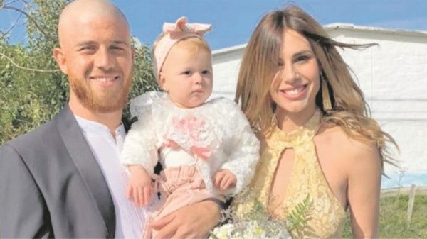 El “Colo” Ramírez junto a su bella esposa.